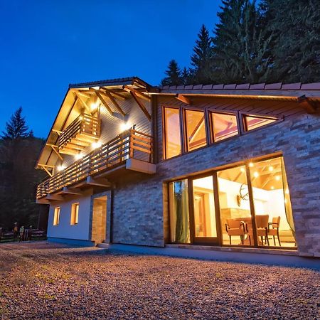 Chiba Chalet Timisu de Jos Εξωτερικό φωτογραφία