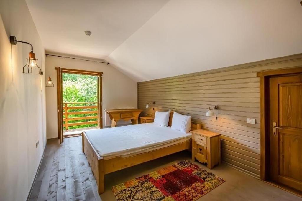 Chiba Chalet Timisu de Jos Εξωτερικό φωτογραφία