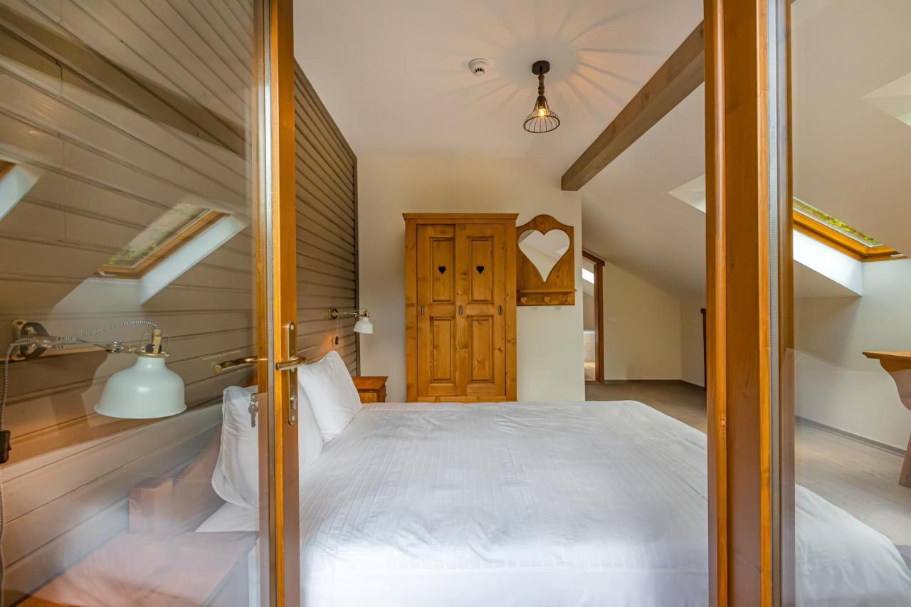 Chiba Chalet Timisu de Jos Εξωτερικό φωτογραφία