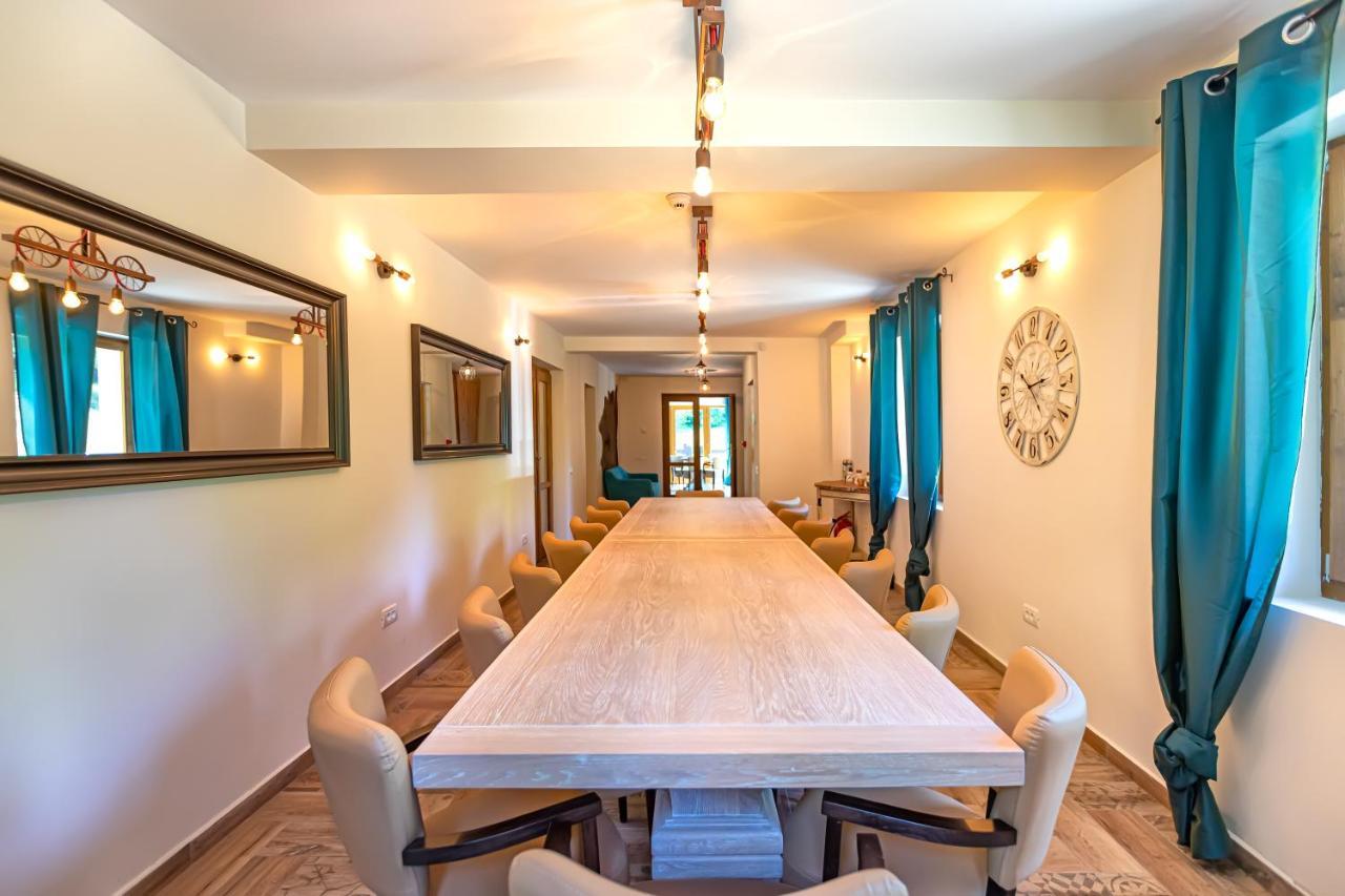 Chiba Chalet Timisu de Jos Εξωτερικό φωτογραφία